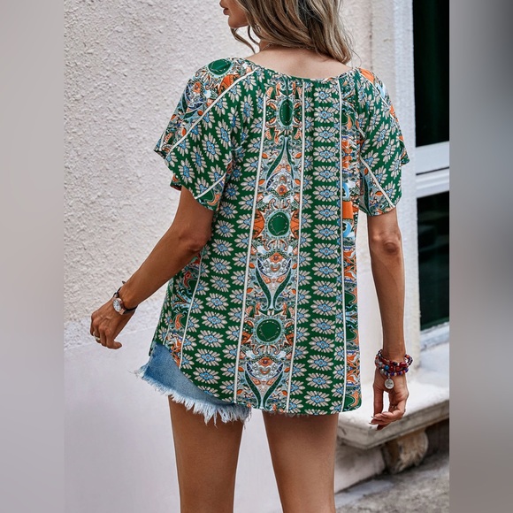 NWOT Floral Boho Blouse with Butterfly Sleeves in Green - Picture 3 of 3
